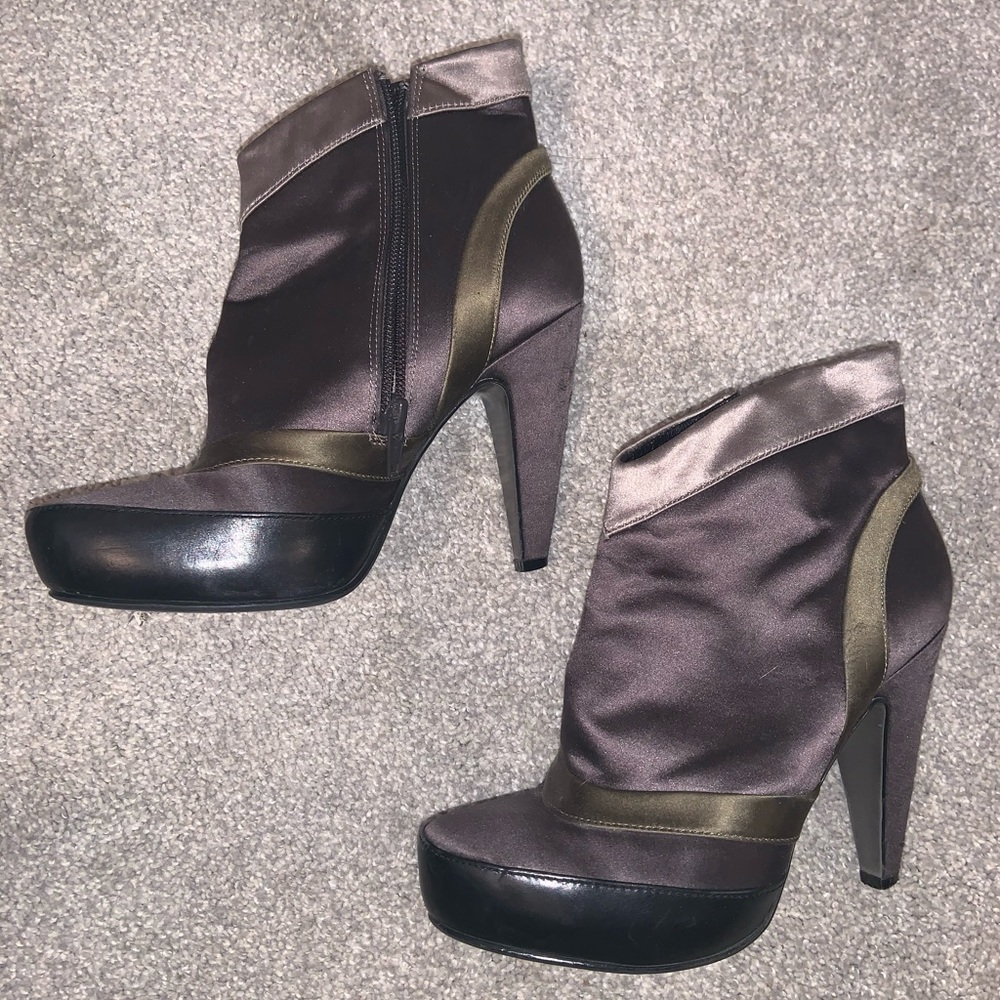 ❤️ Satin Ankle Boots ❤️